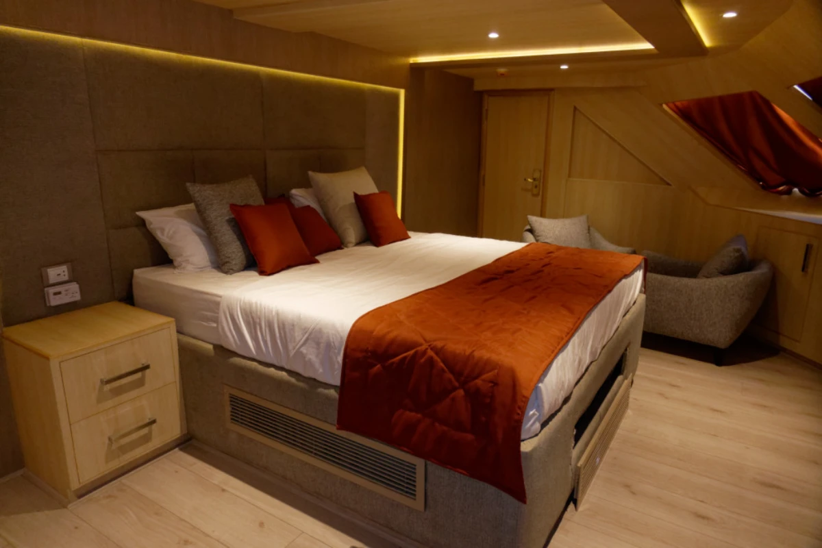 boat trip and kitesurfing