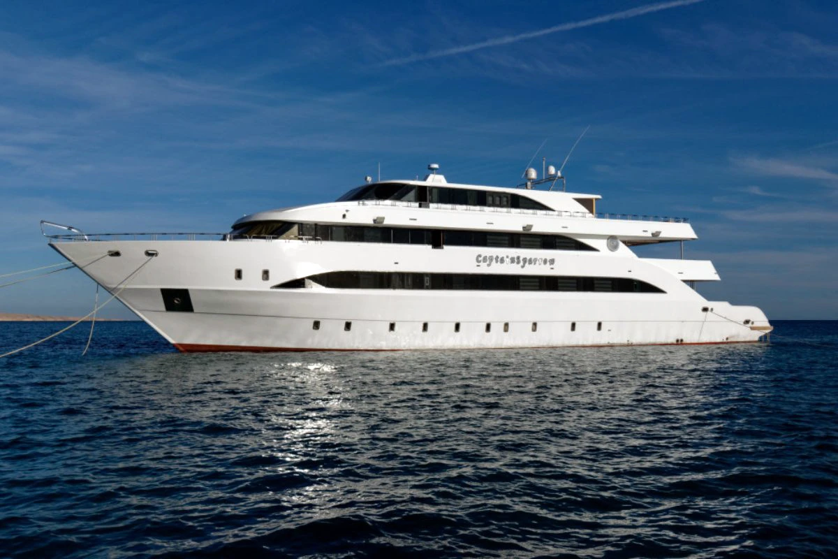 boat trip and kitesurfing